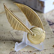 Harry Potter XL Premium Pin Badge Oversized Snitch (pozlacený)