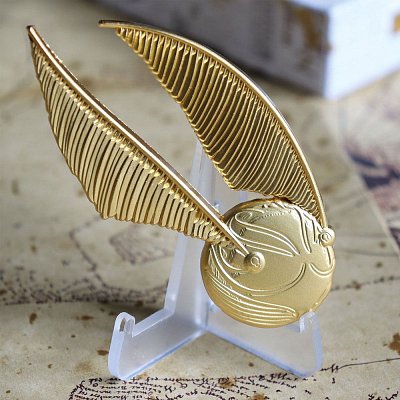 Harry Potter XL Premium Pin Badge Oversized Snitch (pozlacený)