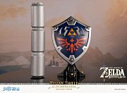 The Legend of Zelda Breath of the Wild PVC socha Hylian Shield sběratelská edice 29 cm - poškozený obal