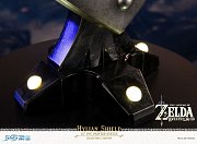 The Legend of Zelda Breath of the Wild PVC socha Hylian Shield sběratelská edice 29 cm - poškozený obal