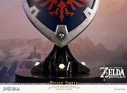 The Legend of Zelda Breath of the Wild PVC socha Hylian Shield sběratelská edice 29 cm - poškozený obal