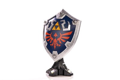 The Legend of Zelda Breath of the Wild PVC socha Hylian Shield sběratelská edice 29 cm - poškozený obal