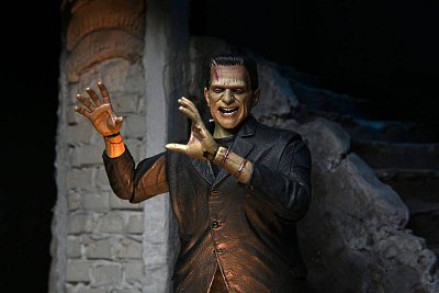 Sběratelská akční figurka Universal Monsters Ultimate Frankenstein's Monster (barevné) 18 cm