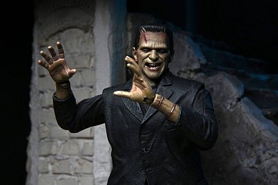 Sběratelská akční figurka Universal Monsters Ultimate Frankenstein's Monster (barevné) 18 cm