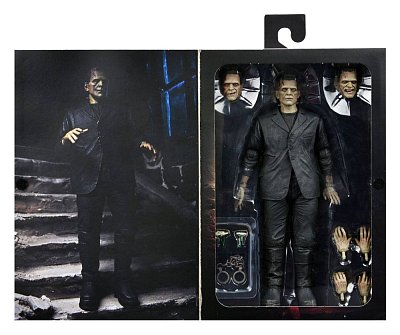 Sběratelská akční figurka Universal Monsters Ultimate Frankenstein's Monster (barevné) 18 cm