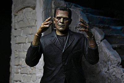 Sběratelská akční figurka Universal Monsters Ultimate Frankenstein's Monster (barevné) 18 cm