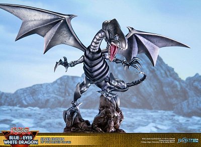 Yu-Gi-Oh! PVC socha Blue-Eyes White Dragon Silver Edition 35 cm