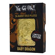 Yu-Gi-Oh! Replika karty Baby Dragon (pozlacená)