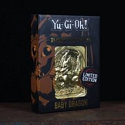 Yu-Gi-Oh! Replika karty Baby Dragon (pozlacená)